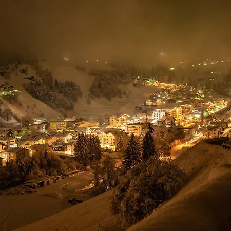 Collina By Interhome アパート